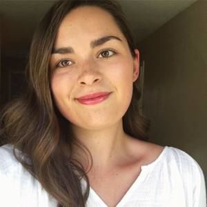 Meet your Posher, Holly